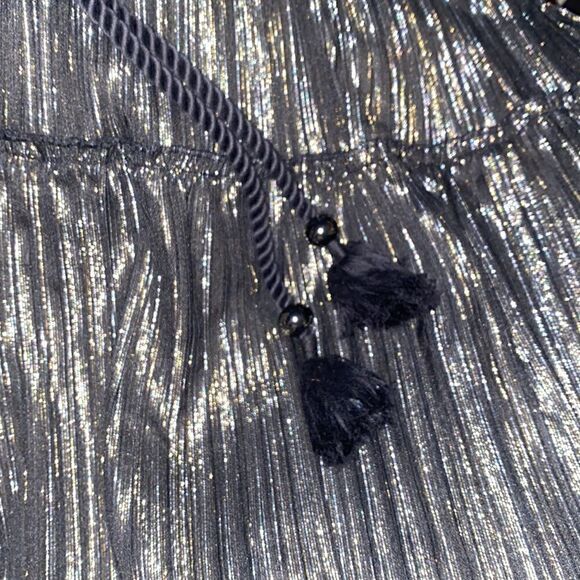 A.L.C. NWT Carter Pleated Mini Skirt Black Gold Silver Size 6 - Picture 16 of 16